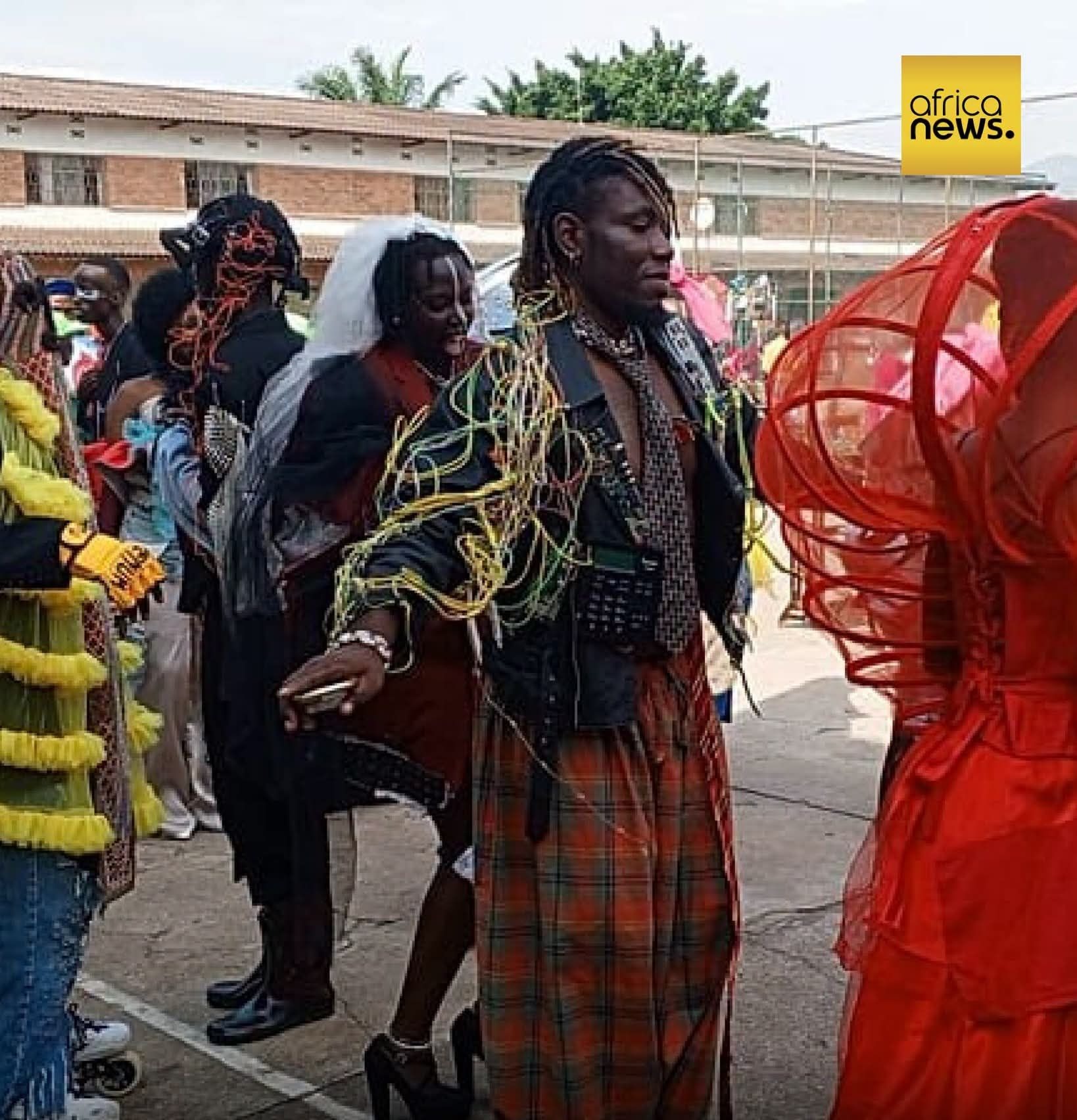 Burundi: A fashion show, made out of recycled waste